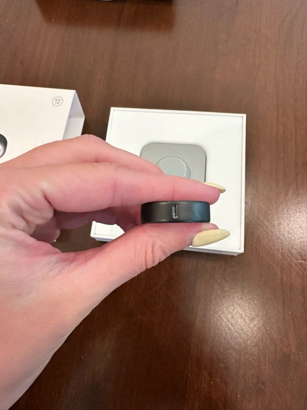 Oura Ring Gen 4 Stealth Size 4
